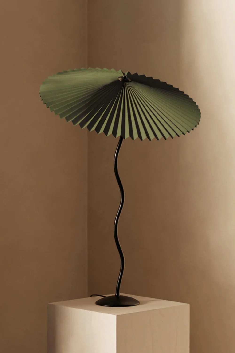 Squiggle Floor Lamp - Image 42