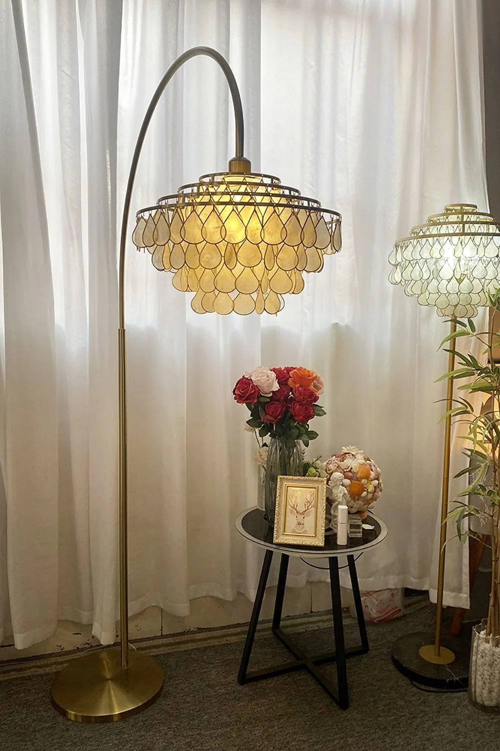 Teardrops Capiz Arc Floor Lamp - Image 10