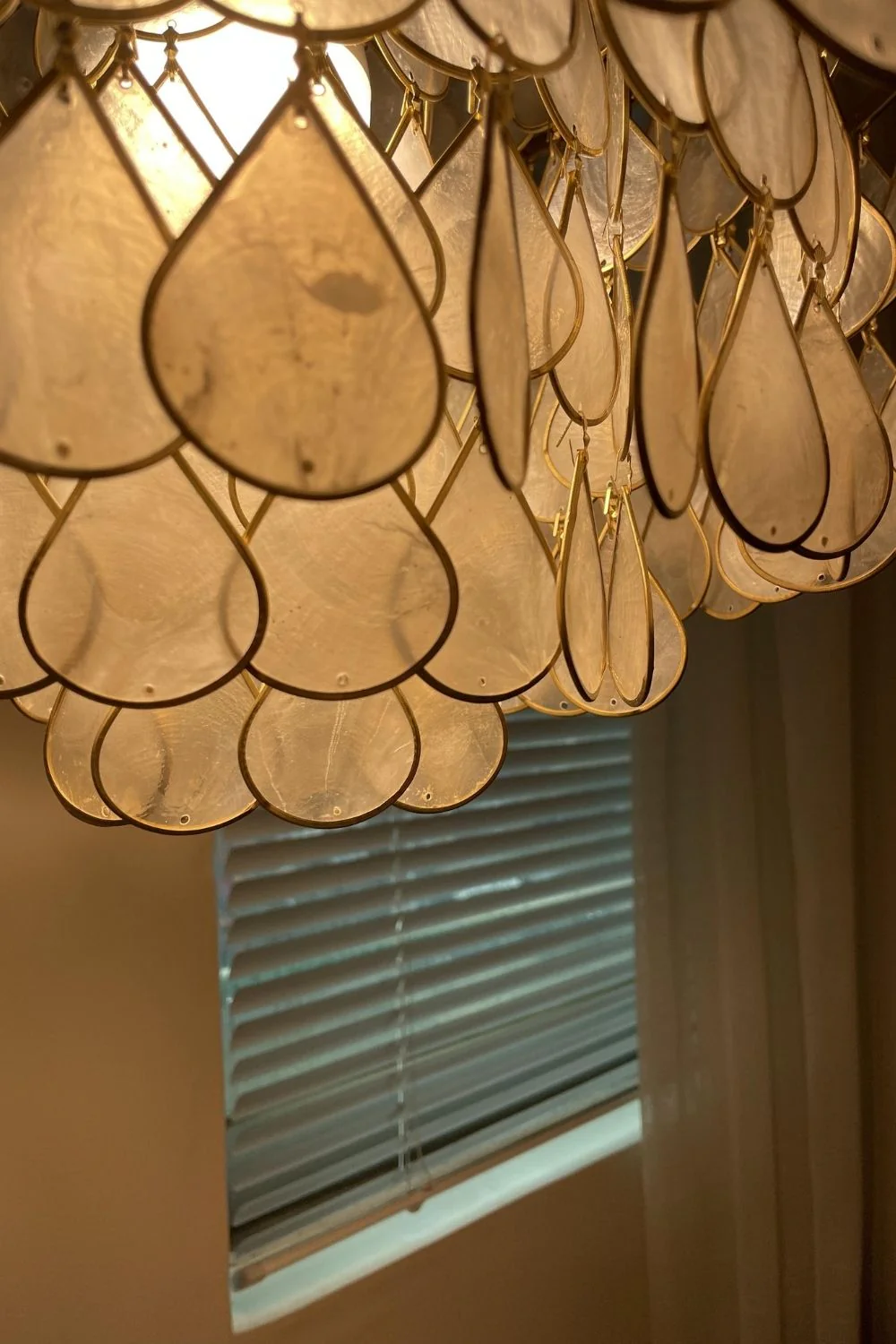 Teardrops Capiz Arc Floor Lamp - Image 53