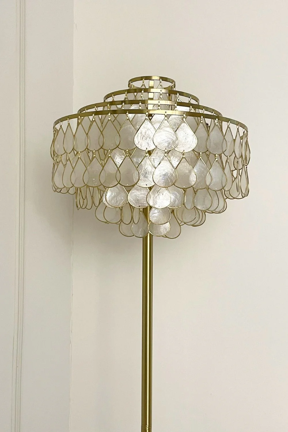 Teardrops Capiz Floor Lamp - Image 12