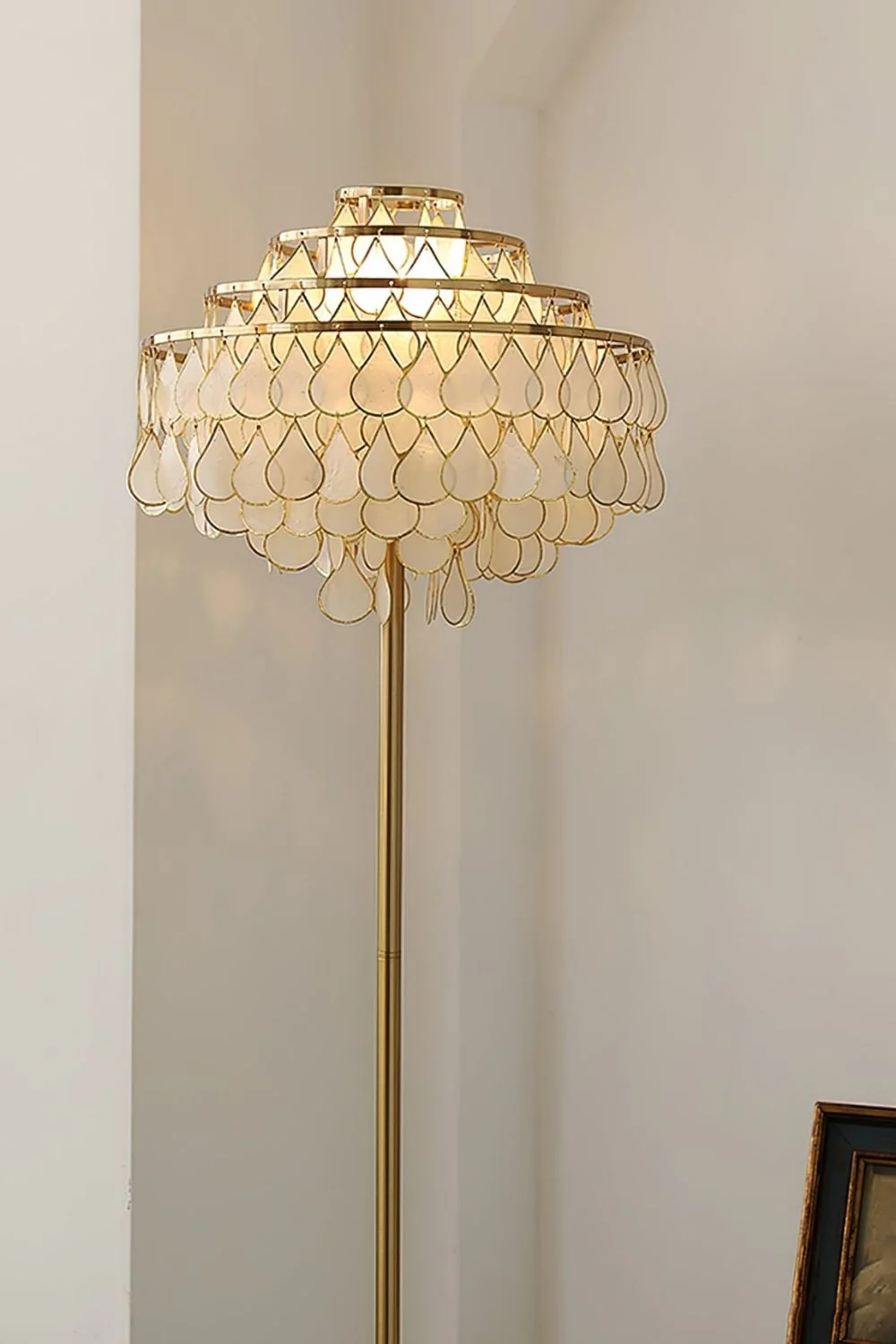 Teardrops Capiz Floor Lamp - Image 3