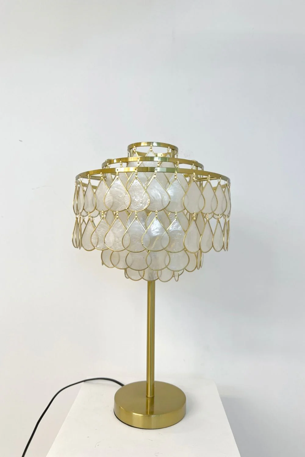 Teardrops Capiz Table Lamp - Image 8
