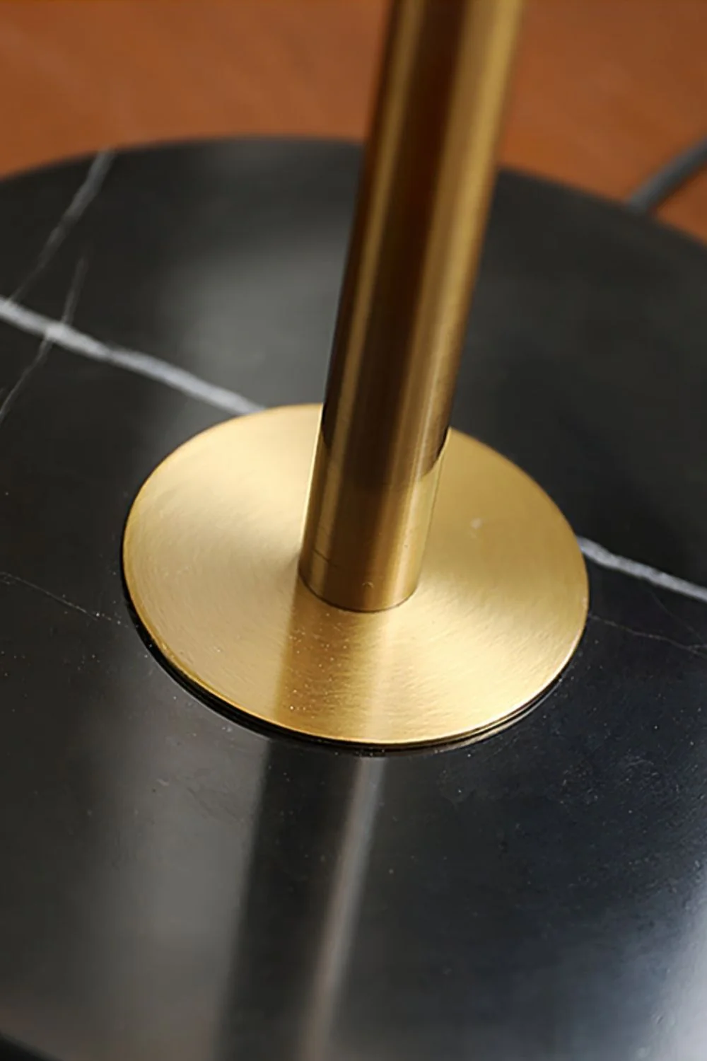 Teardrops Capiz Table Lamp - Image 9