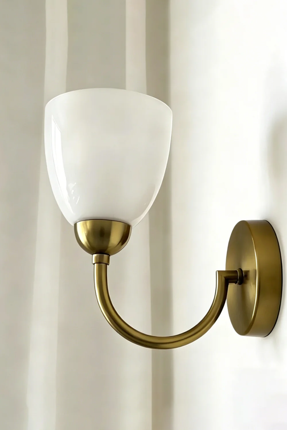 Veil Curve Glass Wall Lamp - Image 10
