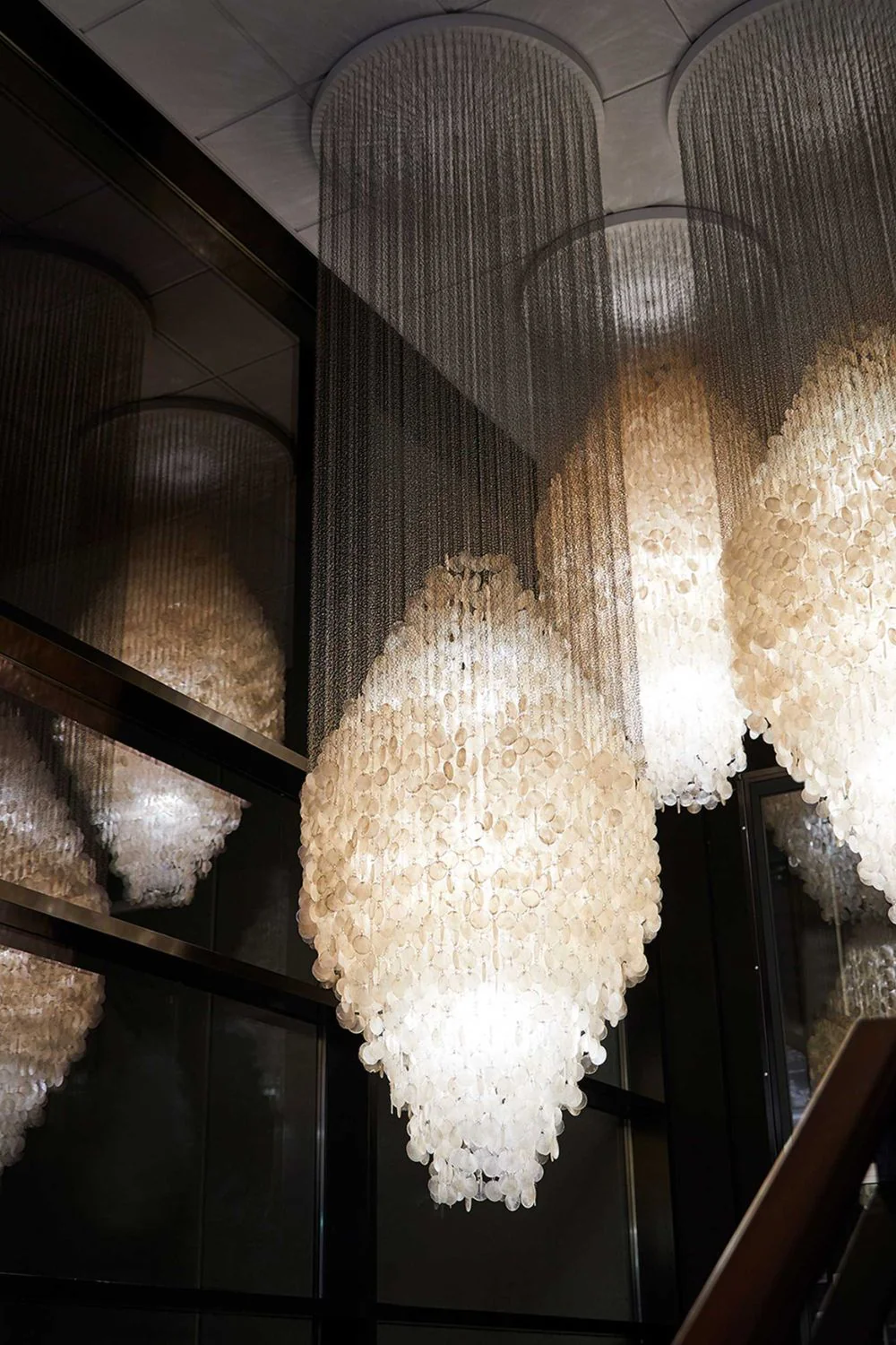Verpan Fun 8DM Shell Chandelier - Image 18