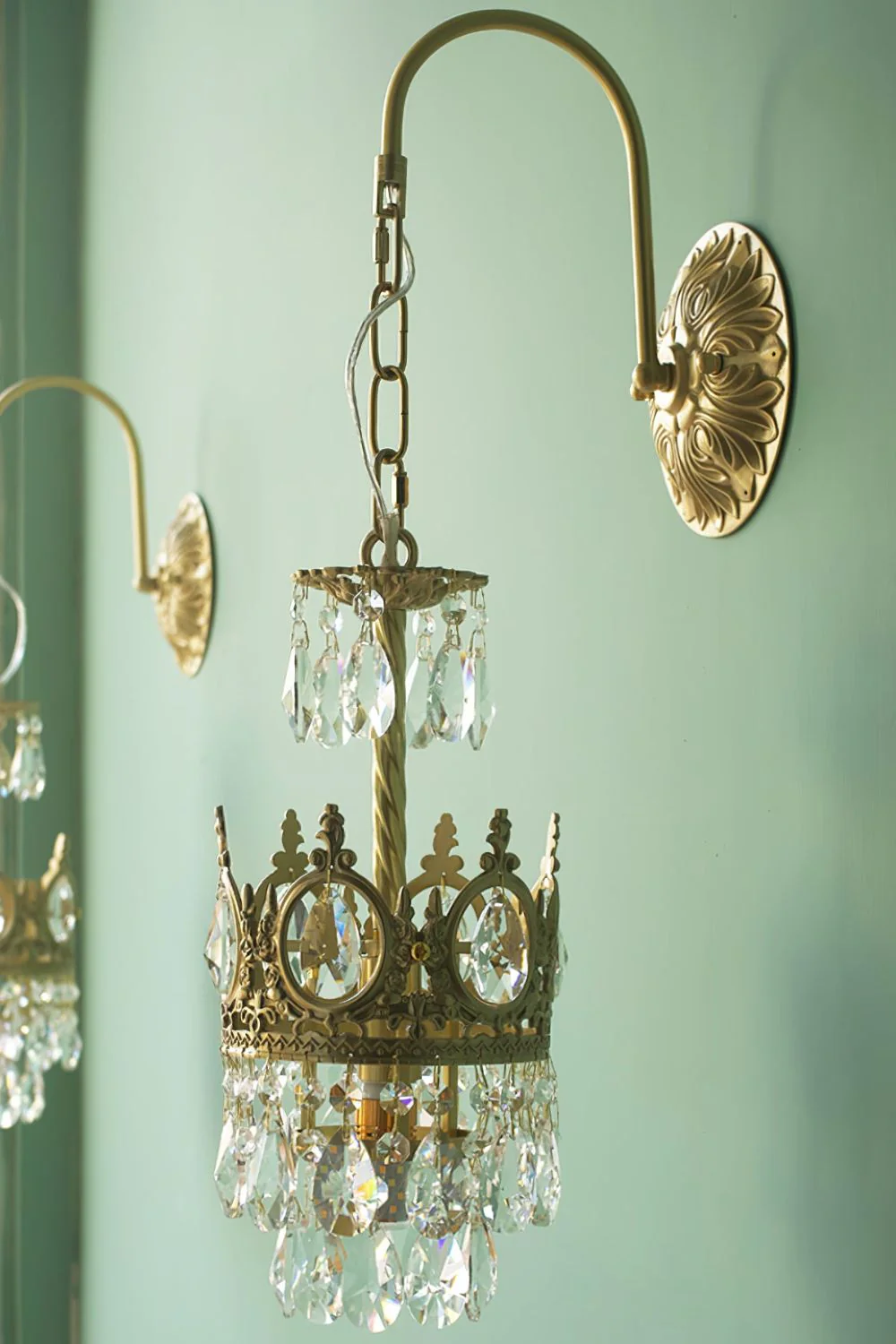 Vintage Crystal Crown Sconce - Image 40