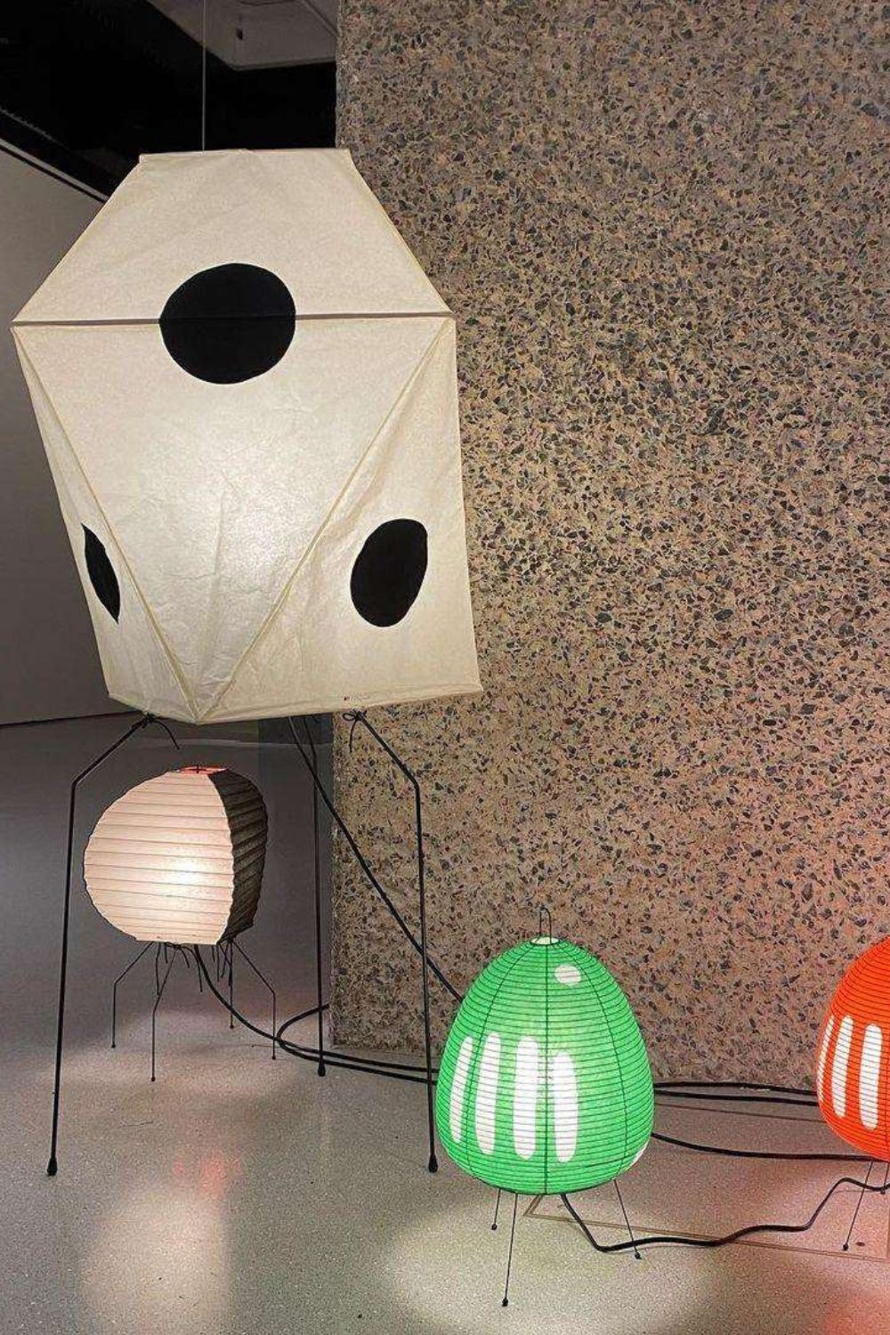 Washi Paper UF3-Q Floor Lamp - Image 11
