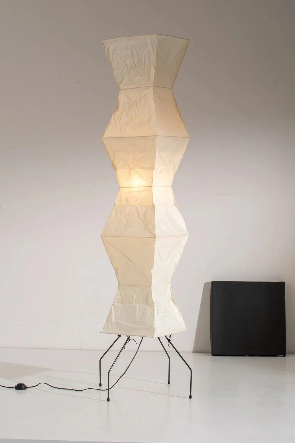 Washi Paper UF4 Floor Lamp - Image 13
