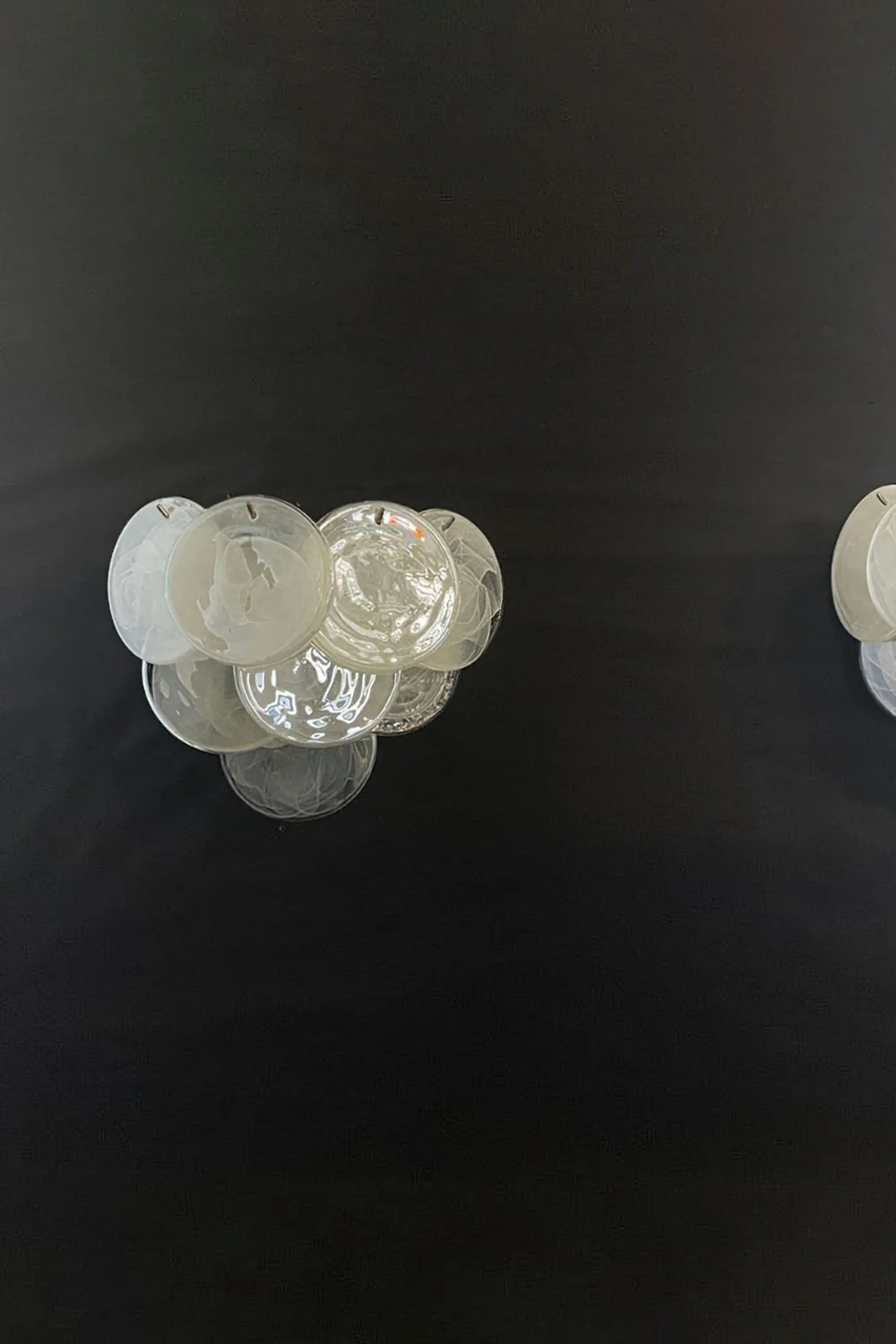 White Art Glass Discs Wall Lamp - Image 11