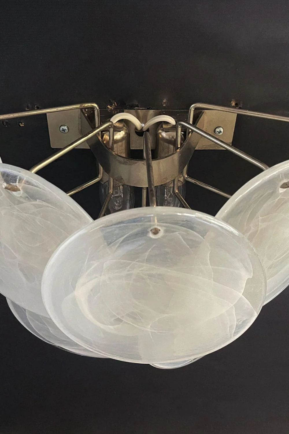 White Art Glass Discs Wall Lamp - Image 13