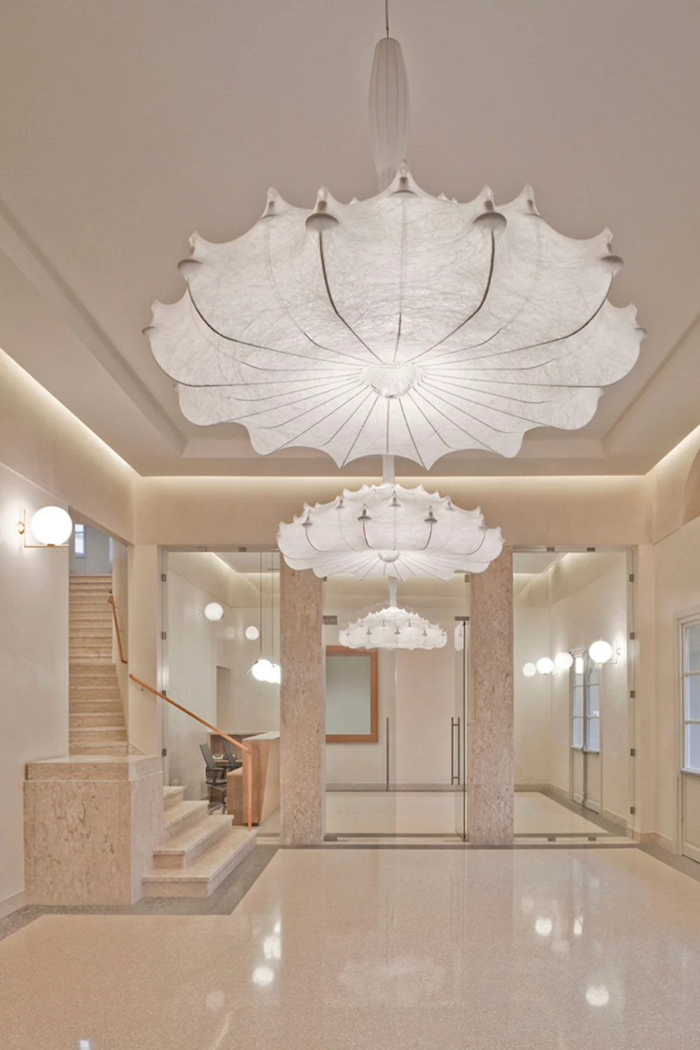 Zeppelin Chandelier - Image 11