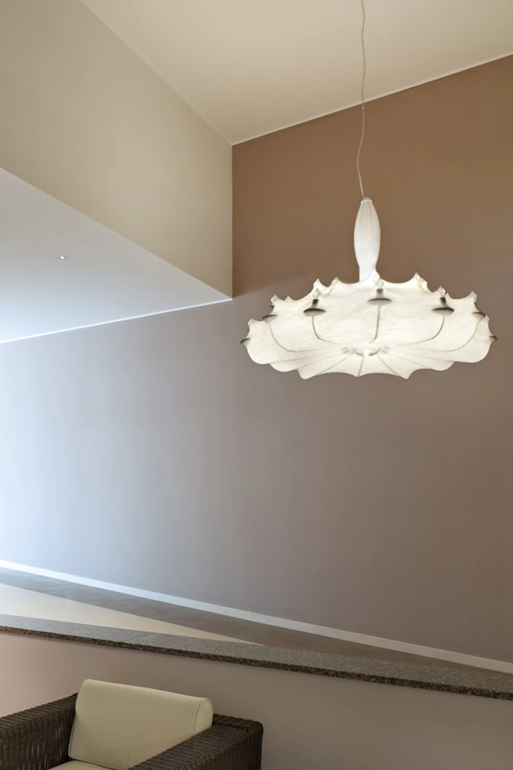 Zeppelin Chandelier - Image 15